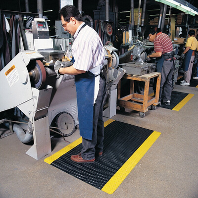 Notrax 479 PVC Anti-Fatigue Mat, 120cm x 1000cm x 14mm