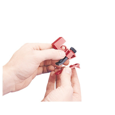 Cleat for use with 120/277V Breaker Lockout