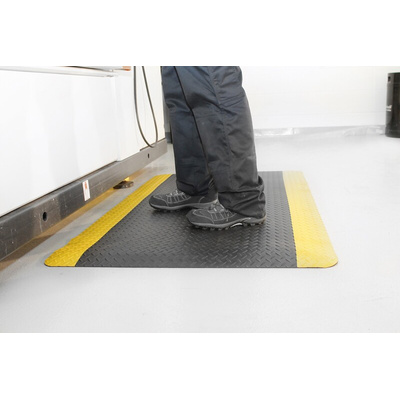 Coba Europe Safety Deckplate PVC Foam/Vinyl Anti-Fatigue Mat, 0.9m x 1.5m x 15mm