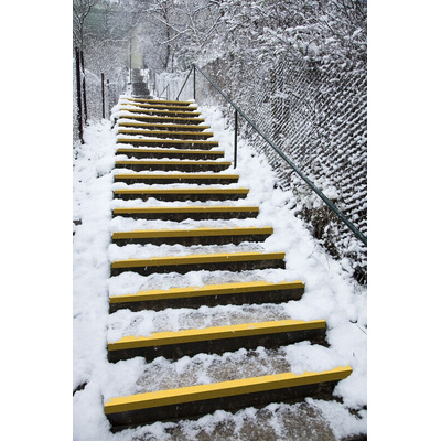 Coba Europe Black/Yellow Stair Tread Glass Fibre Reinforced Plastic, Silicone Carbide Edge Protection, Solid Finish