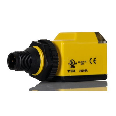 Banner Retroreflective Photoelectric Sensor, Block Sensor, 2 m Detection Range