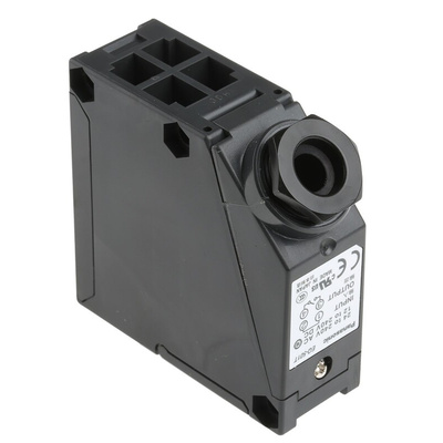 Panasonic Diffuse Photoelectric Sensor, Block Sensor, 100 mm → 2.5 m Detection Range