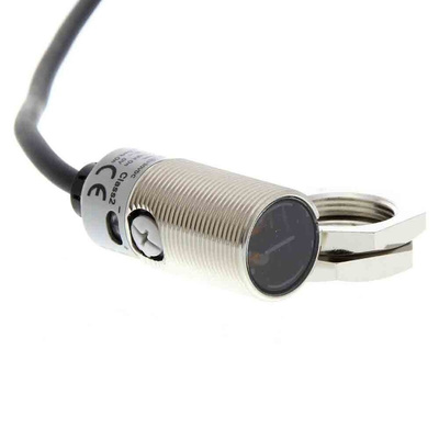 Omron Diffuse Photoelectric Sensor, Barrel Sensor, 100 mm Detection Range