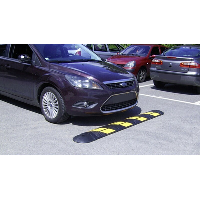 RS PRO High Visibility Rubber Speed Bump, 300mm x 1.83 m x 75 mm, 15km/h Speed Limit