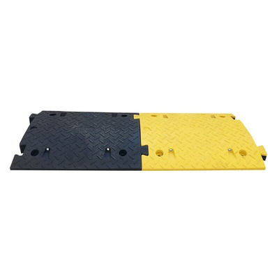 RS PRO High Visibility Rubber Speed Bump, 430mm x 2.5 m x 70 mm, 15km/h Speed Limit