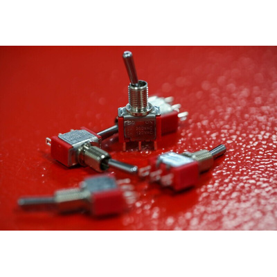 RS PRO Toggle Switch, Panel Mount, On-On, SPDT, Solder Terminal