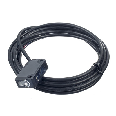 Idec Retroreflective Photoelectric Sensor, Block Sensor, 1.3 m → 5 m Detection Range