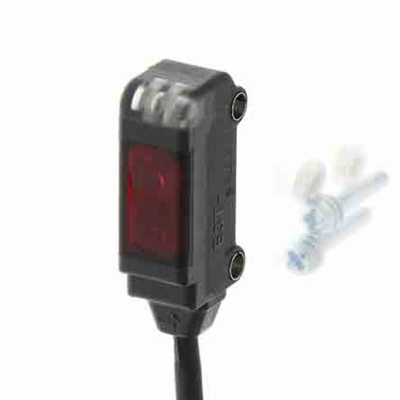 Omron Retroreflective Photoelectric Sensor, 200 mm Detection Range