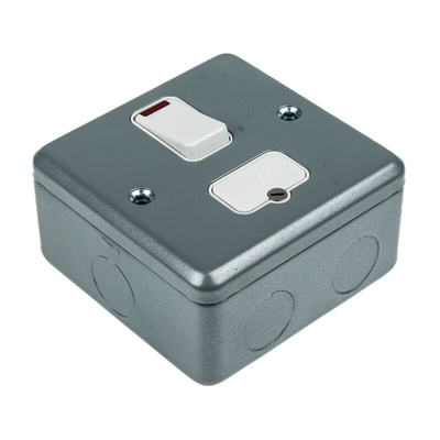 MK Electric 13A, 1 Gang Switched Fused Spur