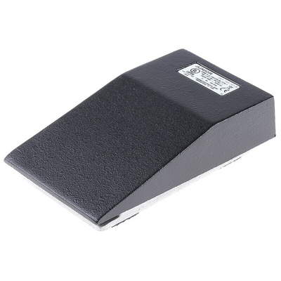 RS PRO Medium Duty Momentary Foot Switch - Aluminium Case Material, SP-CO, 20 A @ 250 V ac Contact Current, 250V