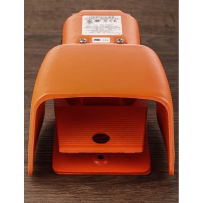 RS PRO Momentary Foot Switch - Cast Iron Case Material, SP-CO, 20 A @ 250 V ac Contact Current, 250V Contact Voltage