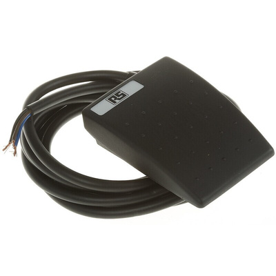 Herga General Purpose Momentary Foot Switch - Glass Filled Nylon 66 Case Material, SPDT, 3 A Contact Current, 250V