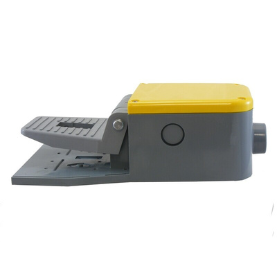 RS PRO Medium Duty Snap Action Foot Switch - Thermoplastic Case Material, NO + NC, 6 A Contact Current, 24V Contact
