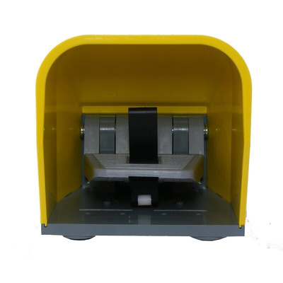 RS PRO Medium Duty Snap Action Foot Switch - Thermoplastic Case Material, NO + NC, 6 A Contact Current, 24V Contact