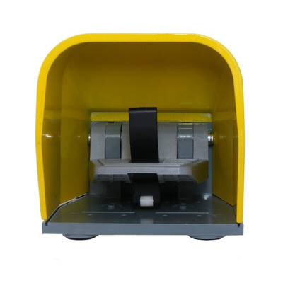 RS PRO Snap Action Foot Switch - Aluminium, Thermoplastic Case Material, NO + NC, 10A Contact Current, 24V Contact