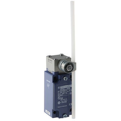 Telemecanique Sensors OsiSense XC Series Lever Limit Switch, NO/NC, IP66, SPDT, Zinc Alloy Housing, 240V ac Max, 10A Max