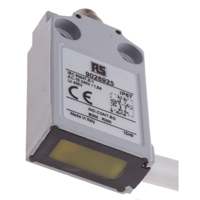 RS PRO Plunger Limit Switch, NO/NC, IP67, DPST, Die Cast Zinc Housing, 240V ac Max, 5A Max