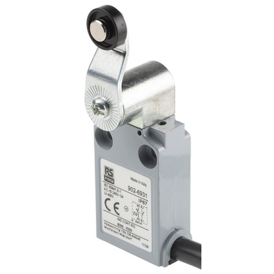 RS PRO Roller Lever Limit Switch, NO/NC, IP67, DPST, Die Cast Zinc Housing, 240V ac Max, 5A Max