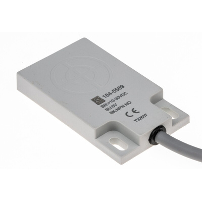 RS PRO Capacitive Block-Style Proximity Sensor, 5 mm Detection, NPN Output, 10 → 30 V dc, IP67
