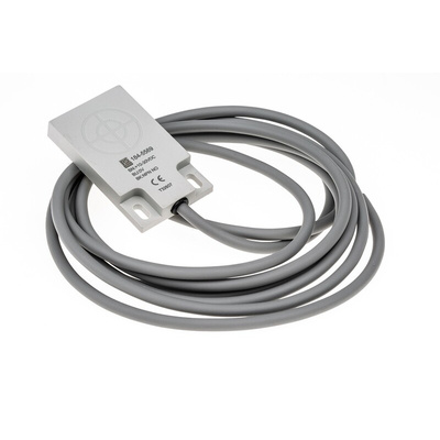 RS PRO Capacitive Block-Style Proximity Sensor, 5 mm Detection, NPN Output, 10 → 30 V dc, IP67