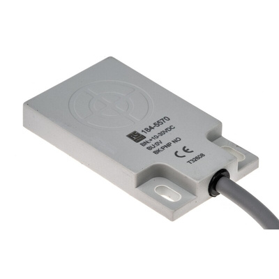 RS PRO Capacitive Block-Style Proximity Sensor, 5 mm Detection, PNP Output, 10 → 30 V dc, IP67