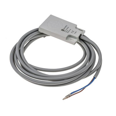 RS PRO Capacitive Block-Style Proximity Sensor, 5 mm Detection, PNP Output, 10 → 30 V dc, IP67