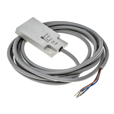 RS PRO Capacitive Block-Style Proximity Sensor, 8 mm Detection, NPN Output, 10 → 30 V dc, IP67