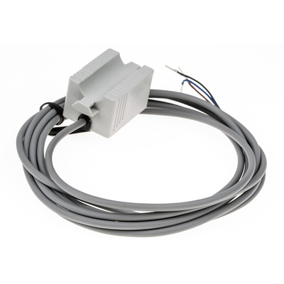 RS PRO Capacitive Block-Style Proximity Sensor, PNP Normally Open Output, 10 → 30 V dc, IP67