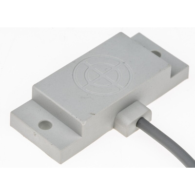 RS PRO Capacitive Block-Style Proximity Sensor, 10 mm Detection, NPN Output, 10 → 30 V dc, IP67