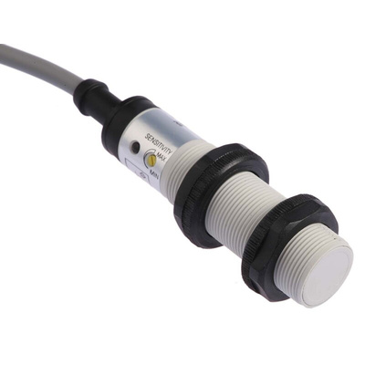 RS PRO Capacitive Barrel-Style Proximity Sensor, M18 x 1, 5 mm Detection, NPN Normally Open & Normally Closed Output,