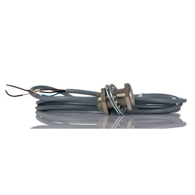RS PRO Inductive Barrel-Style Proximity Sensor, M18 x 1, 8 mm Detection, NPN/PNP Output, IP67