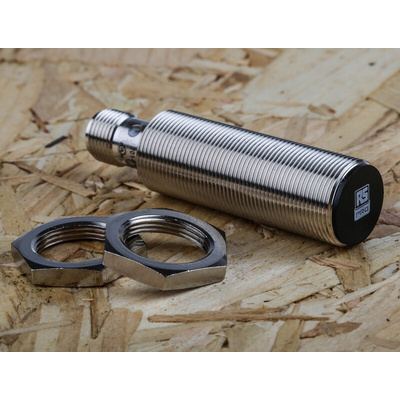 RS PRO Inductive Barrel-Style Proximity Sensor, M18 x 1, 5 mm Detection, PNP Output, 10 → 30 V dc, IP67