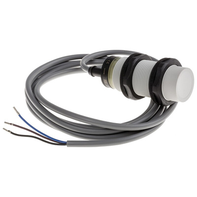 RS PRO Capacitive Barrel-Style Proximity Sensor, M30 x 1.5, 15 mm Detection, NPN Output, 10 → 30 V dc, IP67