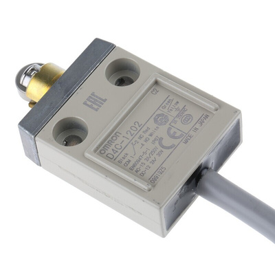 Omron Roller Plunger Limit Switch, NO/NC, IP67, SPDT, Metal Housing, 250V ac Max, ac 5A Max