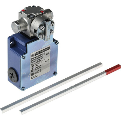 Telemecanique Sensors XCKMR Series Lever Limit Switch, 2NC/2NC, IP66, 4P, Zamak Zinc Alloy Housing, 240V ac Max, 10A Max