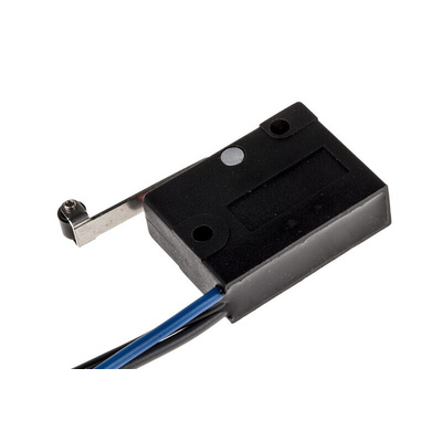 RS PRO Long Roller Lever Micro Switch, Solder Terminal, 5 A @ 250 V ac, SP-CO, IP67