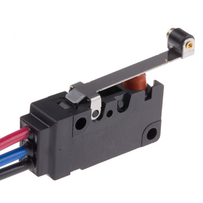 Omron Hinge Roller Lever Micro Switch, PCB Pin Terminal, SPDT, IP67