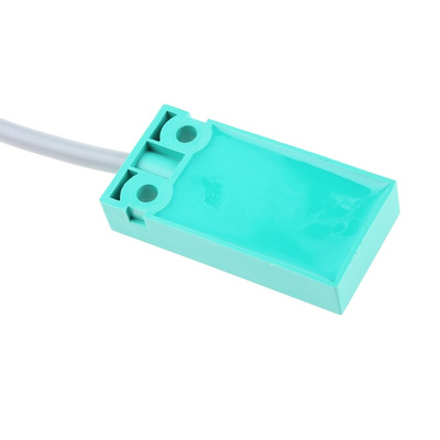 Pepperl + Fuchs Inductive Block-Style Proximity Sensor, 5 mm Detection, NPN Output, 10 → 30 V dc, IP67