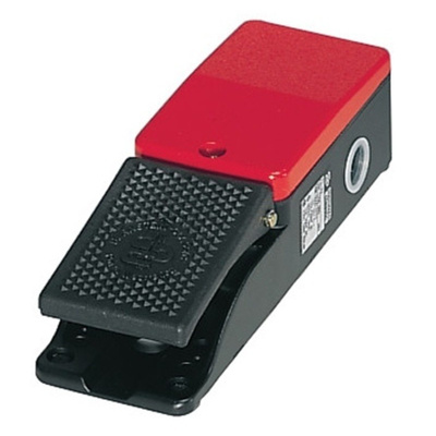 F2 Series Emergency Stop Foot Switch with Cover, 1 Pedal, Maintained Contacts, 4NO/4NC