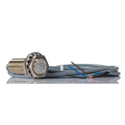 RS PRO Inductive Barrel-Style Proximity Sensor, M18 x 1, 8 mm Detection, NPN/PNP Output, IP67