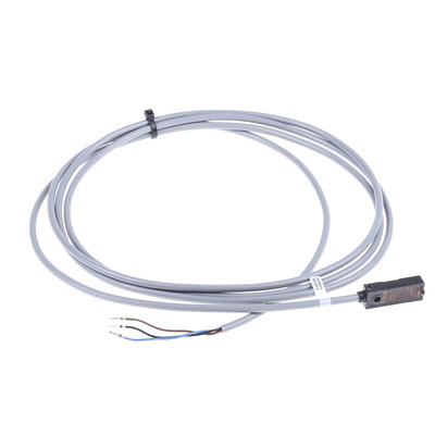 Pepperl + Fuchs Inductive Block-Style Proximity Sensor, 4 mm Detection, PNP Output, 10 → 30 V dc, IP67