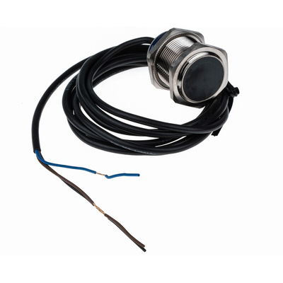 Telemecanique Sensors OsiSense XS Series Inductive Barrel-Style Proximity Sensor, M30 x 1.5, 15 mm Detection, PNP