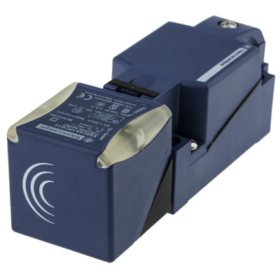 Telemecanique Sensors Inductive Block-Style Proximity Sensor, 16 mm Detection, PNP Output, 12 → 48 V dc, IP65,
