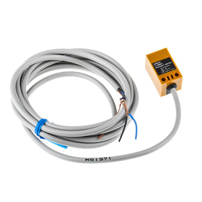Omron Inductive Block-Style Proximity Sensor, 5 mm Detection, NPN Output, 12 → 24 V dc, IP67
