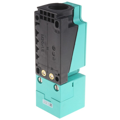 Pepperl + Fuchs Capacitive Block-Style Proximity Sensor, 15 mm Detection, PNP Output, 10 → 30 V dc, IP65