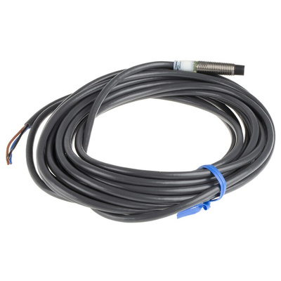 Omron Inductive Barrel-Style Proximity Sensor, M8 x 1, 4 mm Detection, PNP Output, 12 → 24 V dc, IP67