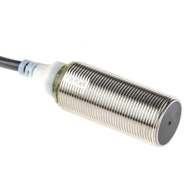 Omron Inductive Barrel-Style Proximity Sensor, M18 x 1, 8 mm Detection, PNP Output, 12 → 24 V dc, IP67
