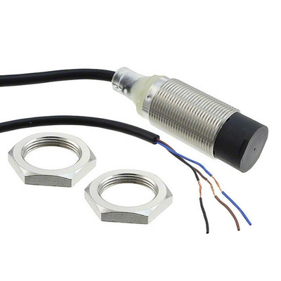 Omron Inductive Barrel-Style Proximity Sensor, M18 x 1, 16 mm Detection, NPN Output, 12 → 24 V dc, IP67