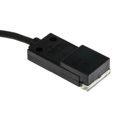Panasonic Inductive Block-Style Proximity Sensor, 8 mm Detection, 12 → 24 V dc, IP67