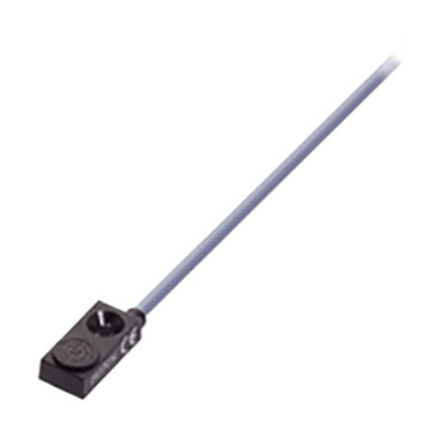 BALLUFF Inductive Block-Style Proximity Sensor, 1.5 mm Detection, PNP Output, 10 → 30 V dc, IP67